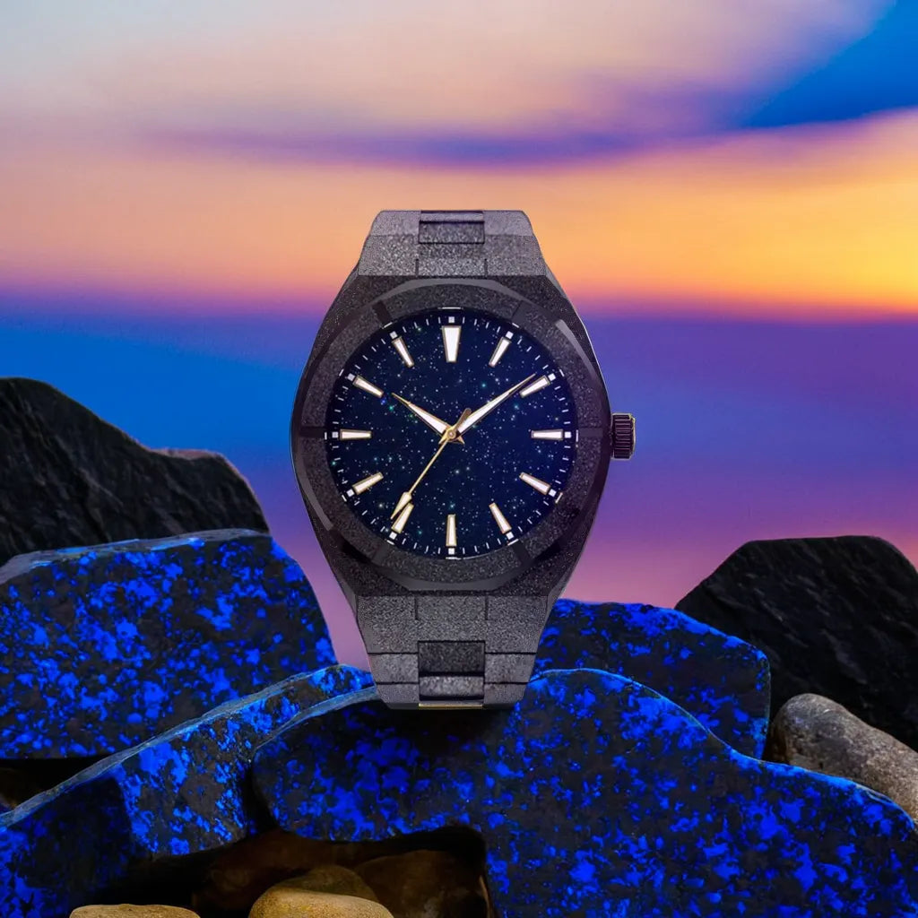 Star-Dust Phantom Black